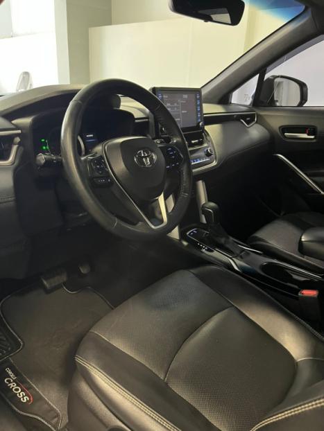 TOYOTA Corolla Cross 2.0 16V 4P FLEX VVT-IE XRE DIRECT SHIFT AUTOM�TICO CVT, Foto 8