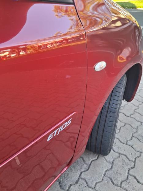 TOYOTA Etios Hatch 1.3 16V 4P FLEX X, Foto 2