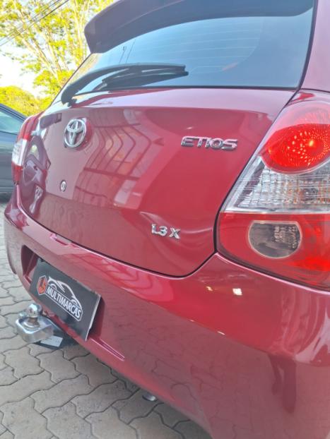 TOYOTA Etios Hatch 1.3 16V 4P FLEX X, Foto 8