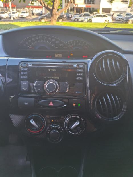 TOYOTA Etios Hatch 1.3 16V 4P FLEX X, Foto 10