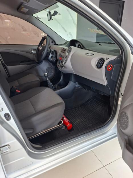 TOYOTA Etios Hatch 1.5 16V 4P FLEX XLS, Foto 17