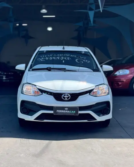 TOYOTA Etios Hatch 1.5 16V 4P FLEX XS, Foto 2