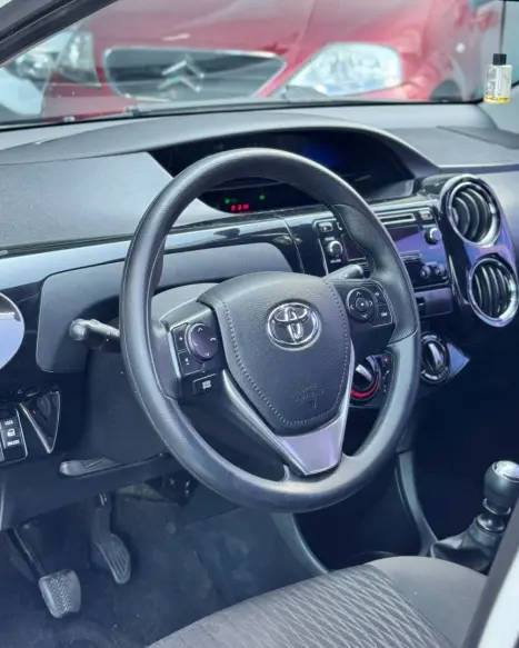 TOYOTA Etios Hatch 1.5 16V 4P FLEX XS, Foto 5