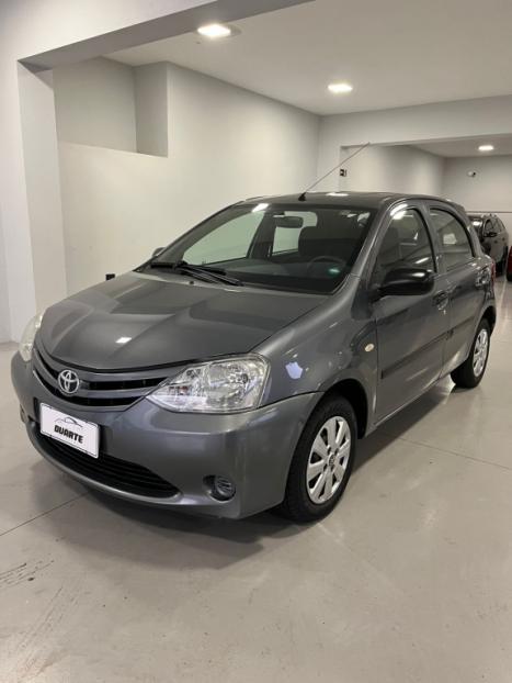 TOYOTA Etios Hatch 1.3 16V 4P FLEX X, Foto 3