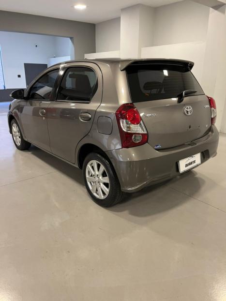 TOYOTA Etios Hatch 1.5 16V 4P FLEX X PLUS AUTOMTICO, Foto 6