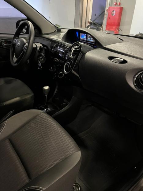 TOYOTA Etios Hatch 1.5 16V 4P FLEX X PLUS AUTOMTICO, Foto 16