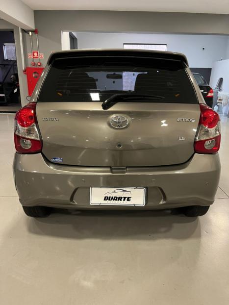 TOYOTA Etios Hatch 1.5 16V 4P FLEX X PLUS AUTOMTICO, Foto 5