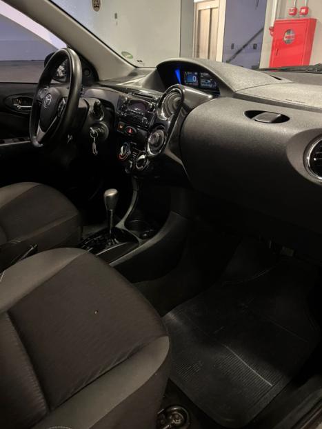 TOYOTA Etios Hatch 1.5 16V 4P FLEX X PLUS AUTOMTICO, Foto 16