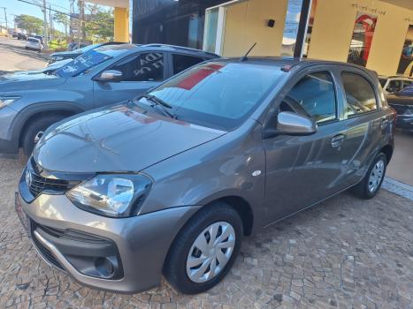 TOYOTA Etios Hatch 1.3 16V 4P FLEX X, Foto 9