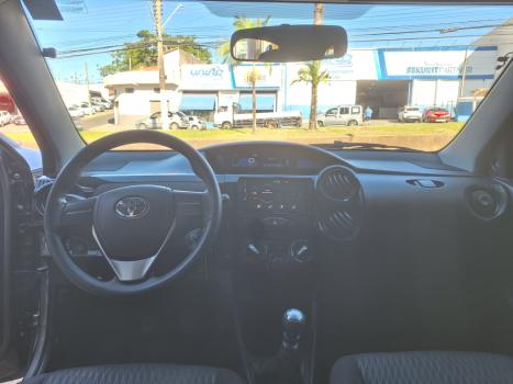 TOYOTA Etios Hatch 1.3 16V 4P FLEX X, Foto 12