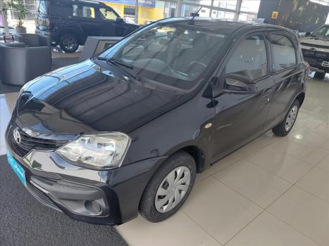 TOYOTA Etios Hatch 1.3 16V 4P FLEX X, Foto 2