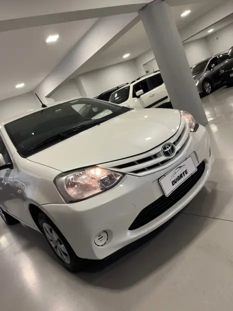 TOYOTA Etios Hatch 1.3 16V 4P FLEX X, Foto 14