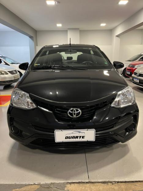 TOYOTA Etios Hatch 1.5 16V 4P FLEX XS AUTOM�TICO, Foto 2