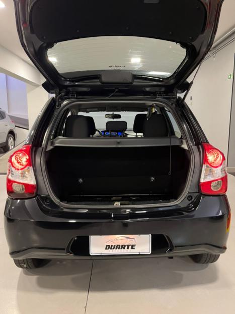 TOYOTA Etios Hatch 1.5 16V 4P FLEX XS AUTOM�TICO, Foto 9