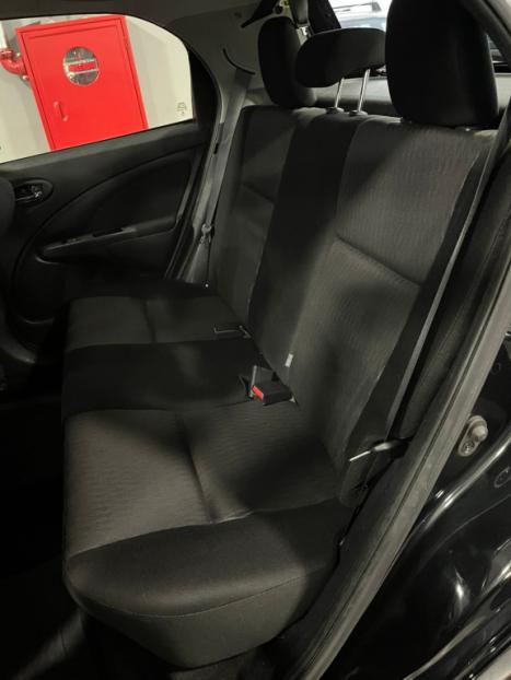 TOYOTA Etios Hatch 1.5 16V 4P FLEX XS AUTOM�TICO, Foto 16