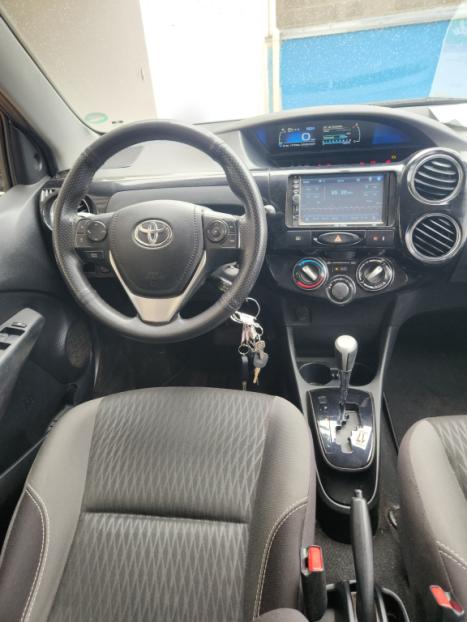 TOYOTA Etios Hatch 1.5 16V 4P FLEX XS AUTOM�TICO, Foto 11