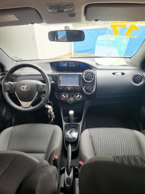 TOYOTA Etios Hatch 1.5 16V 4P FLEX XS AUTOM�TICO, Foto 13
