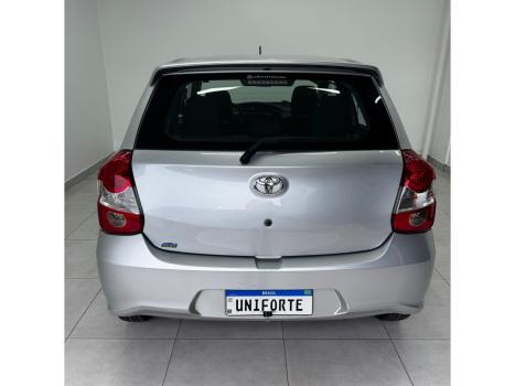 TOYOTA Etios Hatch 1.3 16V 4P FLEX X, Foto 5