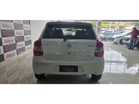 TOYOTA Etios Hatch 1.3 16V 4P FLEX X, Foto 4