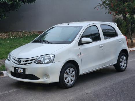 TOYOTA Etios Hatch 1.3 16V 4P FLEX X, Foto 1