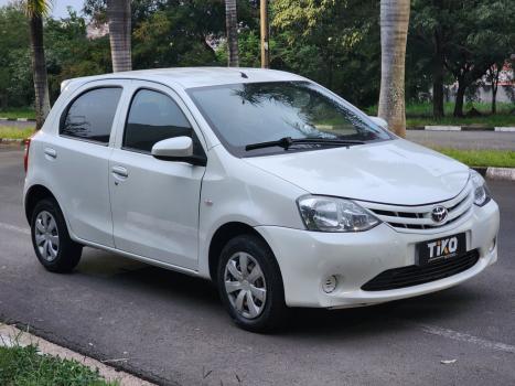 TOYOTA Etios Hatch 1.3 16V 4P FLEX X, Foto 5