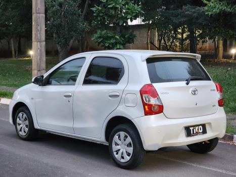 TOYOTA Etios Hatch 1.3 16V 4P FLEX X, Foto 7