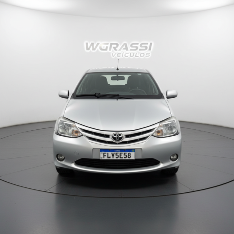 TOYOTA Etios Hatch 1.3 16V 4P FLEX X, Foto 2