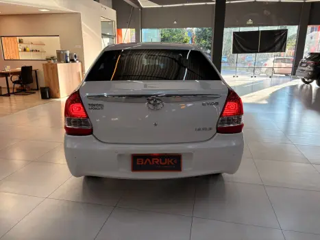 TOYOTA Etios Hatch 1.5 16V 4P FLEX XLS AUTOM�TICO, Foto 8