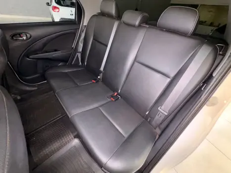 TOYOTA Etios Hatch 1.5 16V 4P FLEX XLS AUTOM�TICO, Foto 19