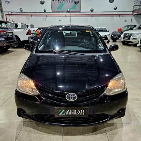 TOYOTA Etios Hatch 1.3 16V 4P FLEX XS, Foto 2