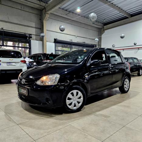 TOYOTA Etios Hatch 1.3 16V 4P FLEX XS, Foto 3