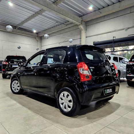 TOYOTA Etios Hatch 1.3 16V 4P FLEX XS, Foto 5
