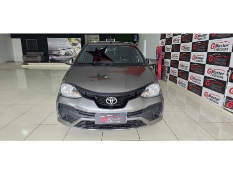 TOYOTA Etios Hatch 1.3 16V 4P FLEX X, Foto 1