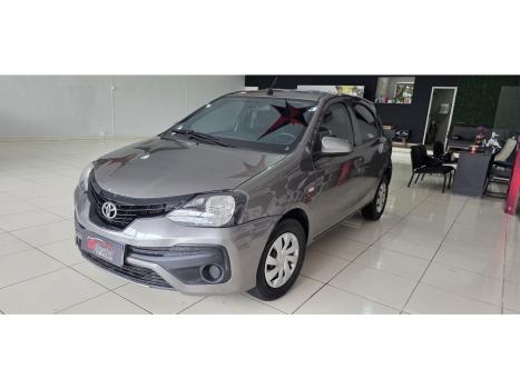 TOYOTA Etios Hatch 1.3 16V 4P FLEX X, Foto 2