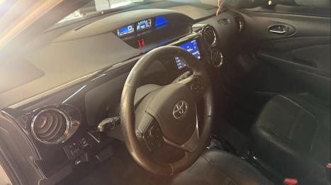 TOYOTA Etios Hatch 1.5 16V 4P FLEX PLATINUM AUTOM�TICO, Foto 12