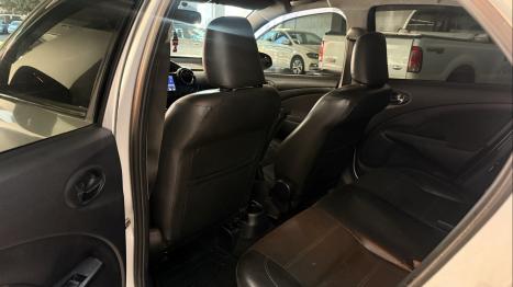 TOYOTA Etios Hatch 1.5 16V 4P FLEX PLATINUM AUTOM�TICO, Foto 17