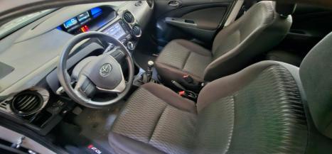 TOYOTA Etios Hatch 1.3 16V 4P FLEX X, Foto 6