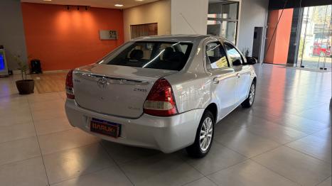 TOYOTA Etios Hatch 1.5 16V 4P FLEX XLS, Foto 2