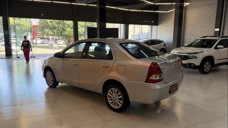 TOYOTA Etios Hatch 1.5 16V 4P FLEX XLS, Foto 9