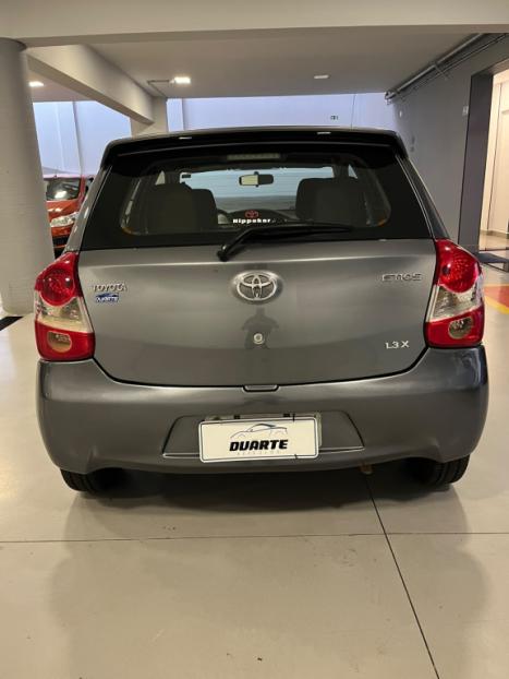 TOYOTA Etios Hatch 1.3 16V 4P FLEX X, Foto 5