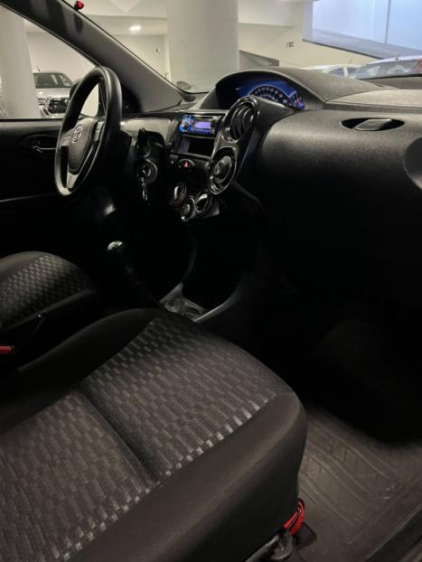 TOYOTA Etios Hatch 1.3 16V 4P FLEX X, Foto 16