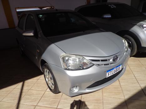 TOYOTA Etios Hatch 1.3 16V 4P FLEX X, Foto 1