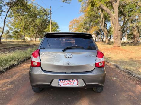 TOYOTA Etios Hatch 1.5 16V 4P FLEX XS AUTOM�TICO, Foto 6