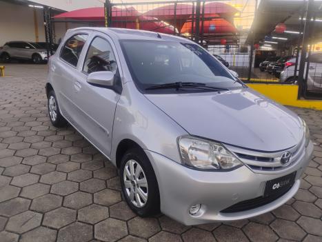 TOYOTA Etios Hatch 1.3 16V 4P FLEX X, Foto 6