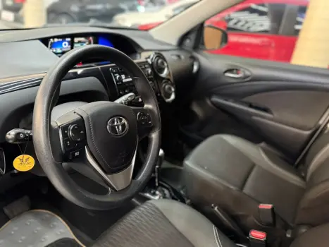 TOYOTA Etios Hatch 1.5 16V 4P FLEX X PLUS AUTOM�TICO, Foto 11