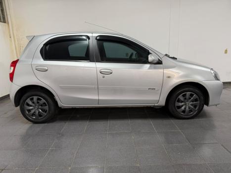 TOYOTA Etios Hatch 1.3 16V 4P FLEX X, Foto 4