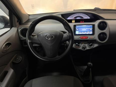 TOYOTA Etios Hatch 1.3 16V 4P FLEX X, Foto 10