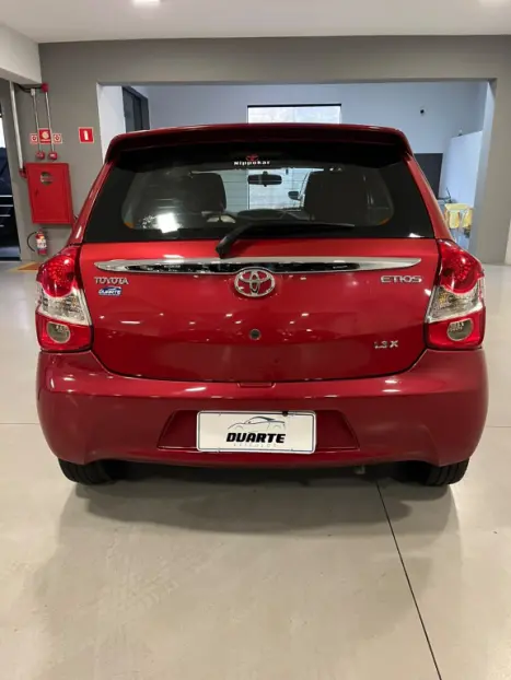 TOYOTA Etios Hatch 1.3 16V 4P FLEX X, Foto 5