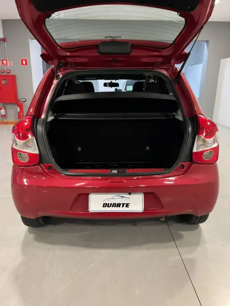TOYOTA Etios Hatch 1.3 16V 4P FLEX X, Foto 9