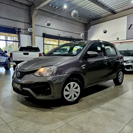 TOYOTA Etios Hatch 1.5 16V 4P FLEX XS, Foto 3